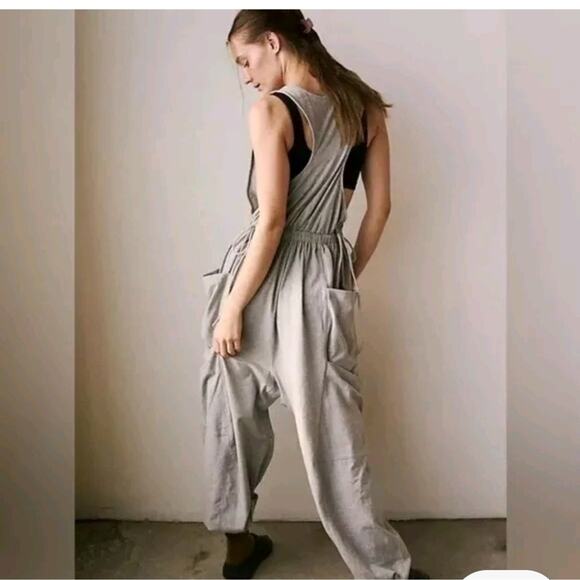 Free People Infinity Jumpsuit Heather Grey Size xsmall NWT Oversized - Picture 2 of 3